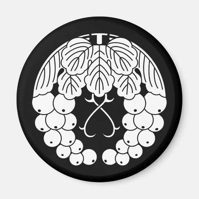 Hanging grapes magnet (Front)