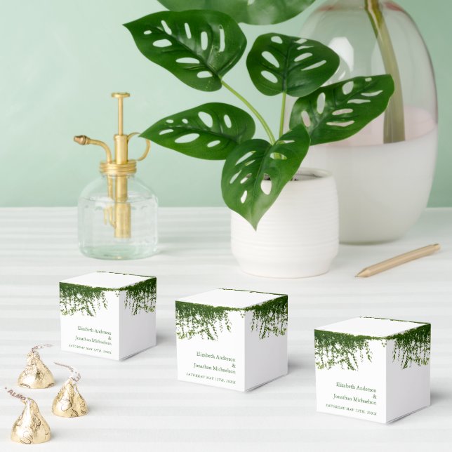 Hanging Ivy Greenery Wedding Favor Boxes (Multiple)
