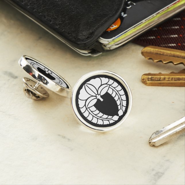 Hanging wisteria lapel pin (In Situ)