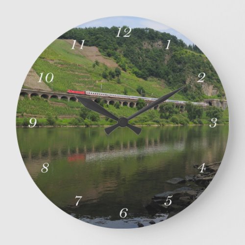 Hangviadukt Pnderich mit Personenzug Large Clock