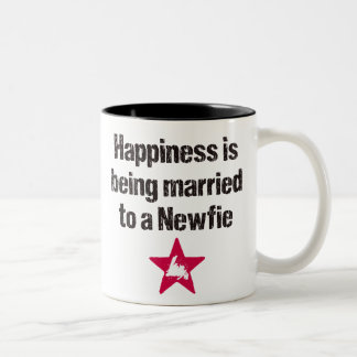 Happiness is being married to a Newfie Mug