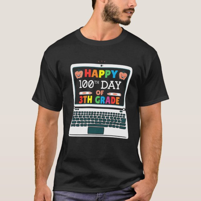 Happy 100 Days Of 4th Grade Elementary Teacher Kid T-Shirt (Front)