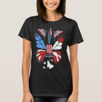 Happy 4th Of Juli patriotic USA Flag Butterfly 4th T-Shirt