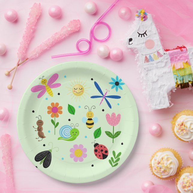 Happy Backyard Critters Paper Plates (Party)