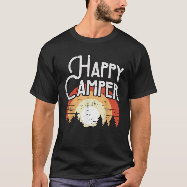 Happy Camper Sunset Retro Hiking Camp Nature Campi T-Shirt (Front)