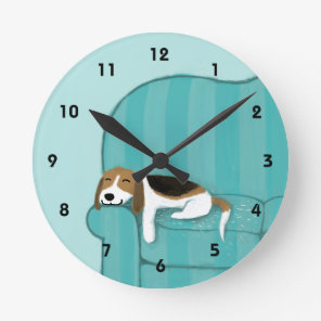 Happy Couch Beagle - Cute Puppy Dog Design Round Clock