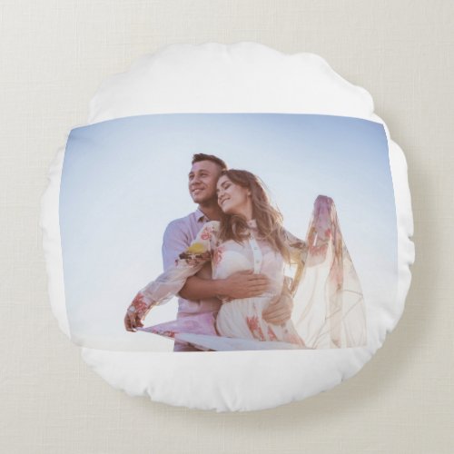 Happy Couple in Love Round Pillow