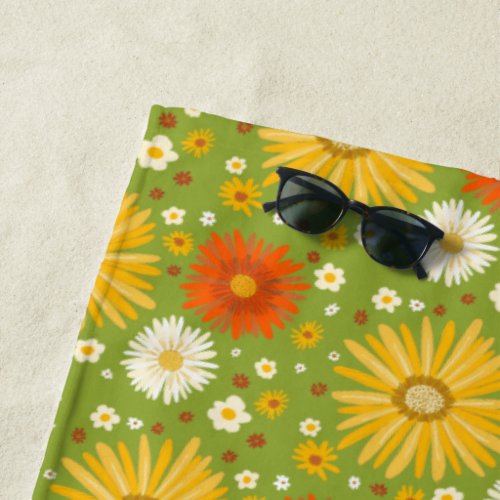 Happy Daisy Flower Pattern Green Beach Towel