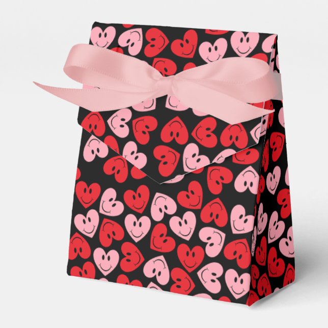 Happy Face Heart Favor Boxes (Front Side)