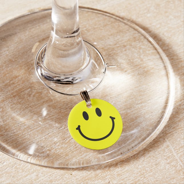 Happy Face Wine Charm (In Situ)