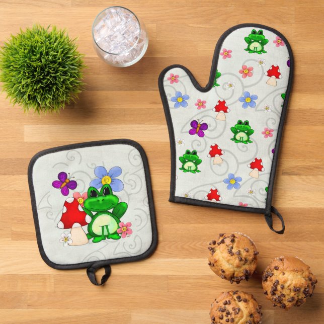 Happy Frog In Spring Oven Mitt & Pot Holder Set (Top Down)