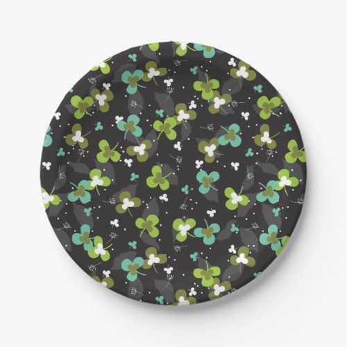 Happy Green Clover Leaves Art Pattern II Paper Plates