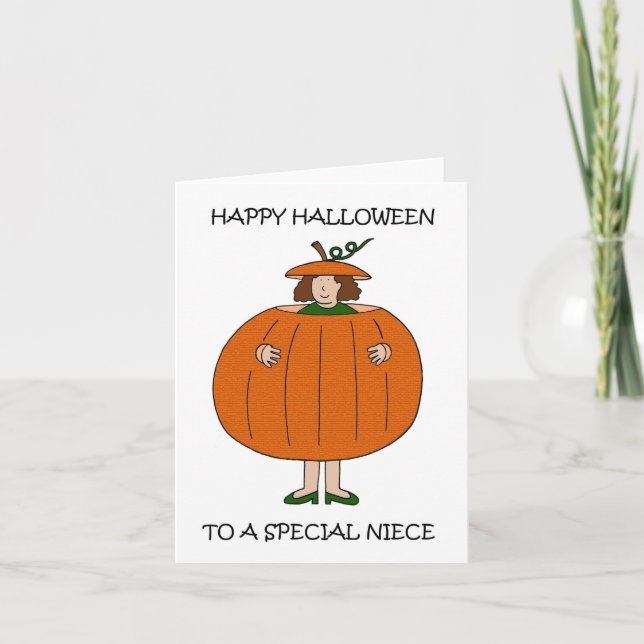 Happy Halloween Niece in Pumpkin Outfit Card (Front)