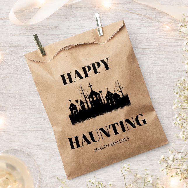 Happy Haunting | Spooky Halloween Candy Favor Bags (Clipped)