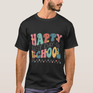Happy Last Day Of School Retro Groovy Teacher Stud T-Shirt
