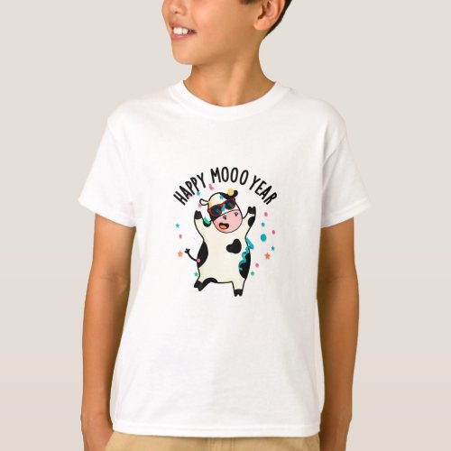 Happy Moo Year Funny Cow Pun  T_Shirt