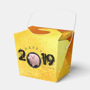 https://rlv.zcache.com/happy_pig_year_2019_original_3d_gold_favor_box_to-r58b865c4bfe84fb6b38dff9717783815_z78an_307.jpg?rlvnet=1