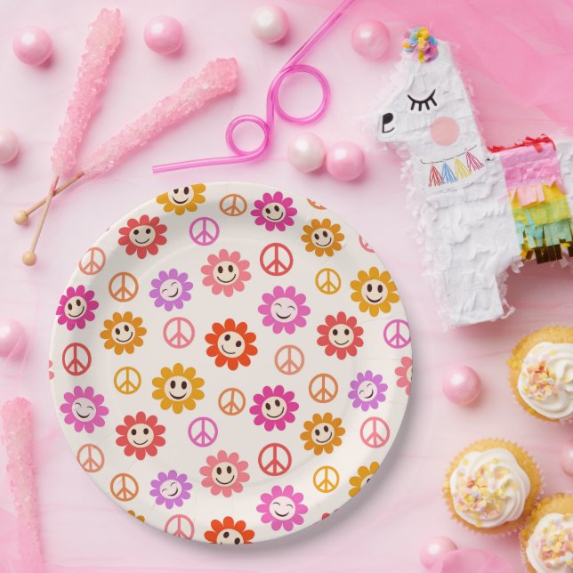 Happy Retro Smiling Flowers with peace signs  Paper Plates (Party)