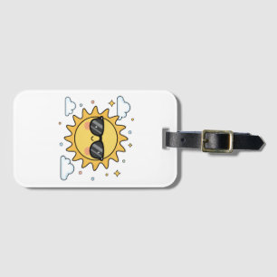 Happy Smiling Sun Cartoon - Minimalist Kawaii Suns Luggage Tag