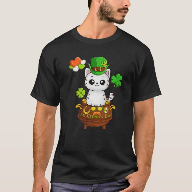 Happy St Catrick's Day Cute Kawaii St Patricks Day T-Shirt (Front)