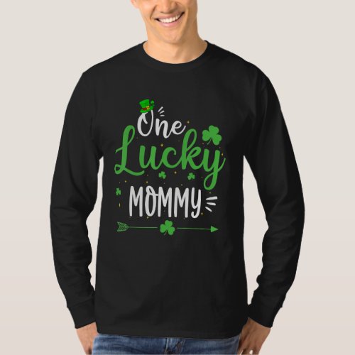 Happy St Patricks Day Cute One Lucky Mommy  Outfit T_Shirt