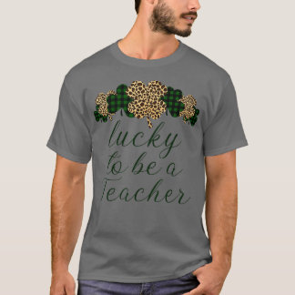 Happy St Patricks Day Family (8)  T-Shirt