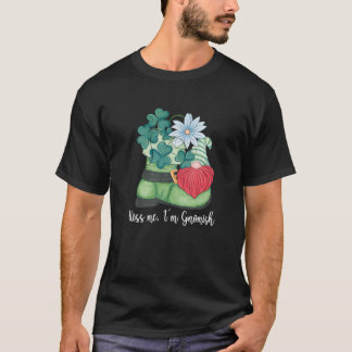 Happy St. Patricks Day Gnome Leprechaun For Women T-Shirt