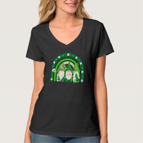 Happy St Patricks Day Irish Gnome Drinking Lucky S T_Shirt