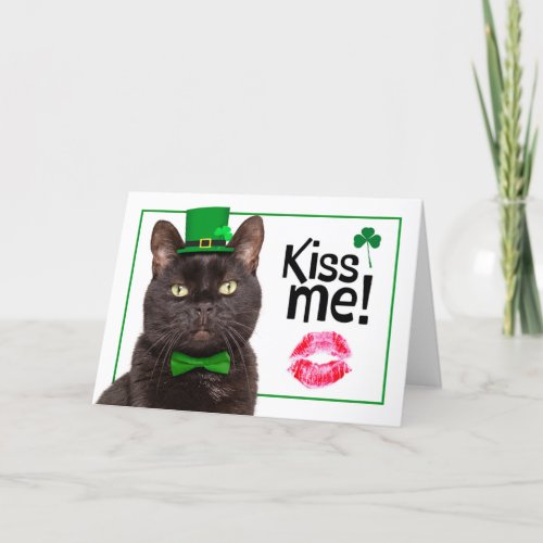 Happy St Patricks Day Kiss Me Cat in Green Hat Holiday Card