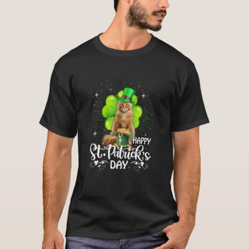 Happy St Patricks Day Maine Coon Cat Shamrock Luc T_Shirt