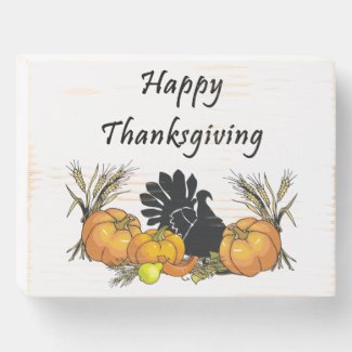 Thanksgiving Signs, Flags and Decor