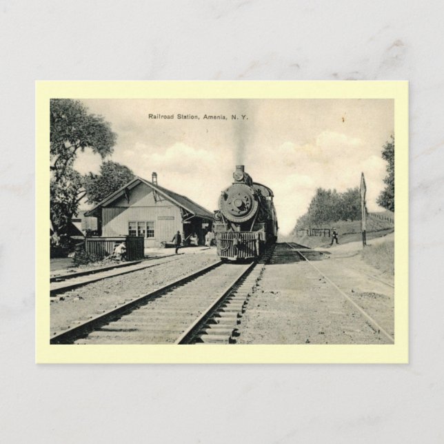 Harlem Valley Train, Amenia, NY Vintage Postcard (Front)