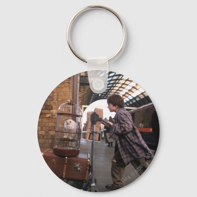 Harry and Hedwig PLATFORM 9 3/4™ Keychain (Front)