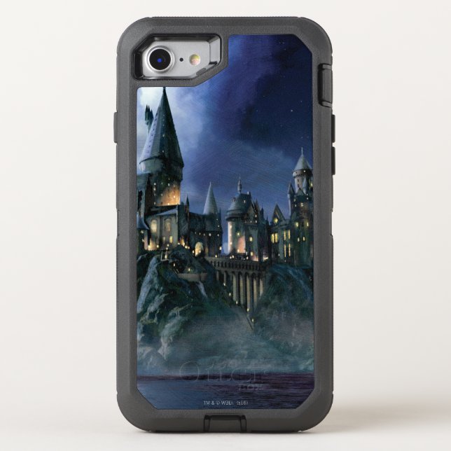 Harry Potter Castle | Moonlit Hogwarts Otterbox iPhone Case (Back)