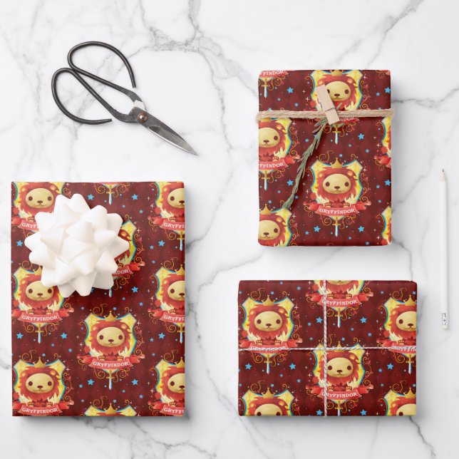 Harry Potter | Charming GRYFFINDOR™ Crest Wrapping Paper Sheets (Front)