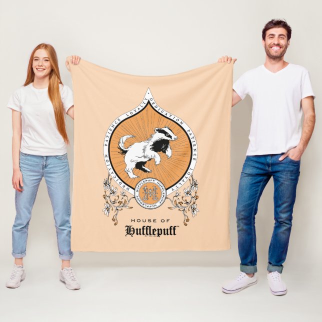 HARRY POTTER™ | Delicate Sketch HUFFLEPUFF™ Crest Fleece Blanket (In Situ)