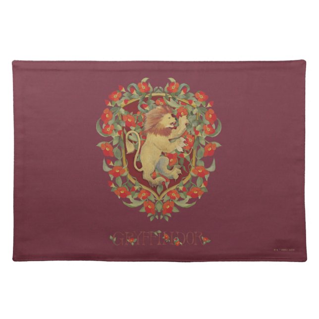 HARRY POTTER™ | GRYFFINDOR™ Crest Cloth Placemat (Front)