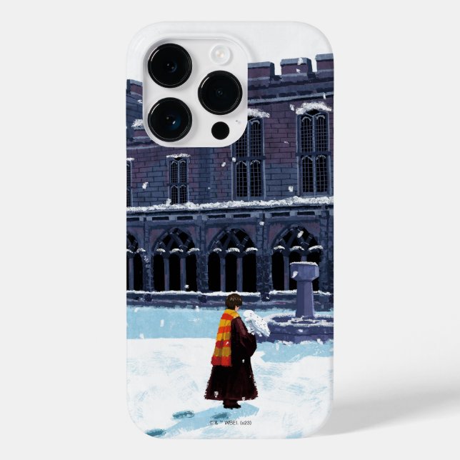 HARRY POTTER™ & Hedwig in HOGWARTS™ Courtyard Case-Mate iPhone Case (Back)