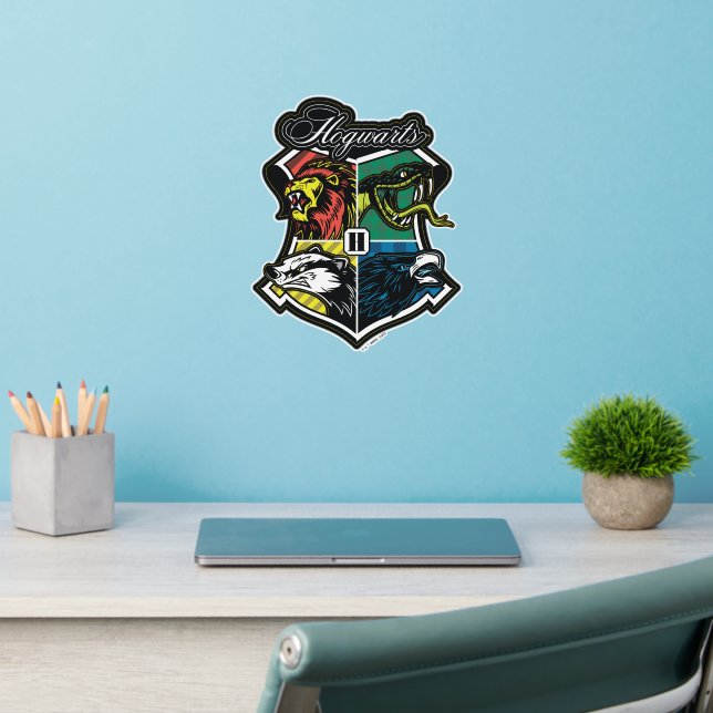 HARRY POTTER™ | HOGWARTS™ Athletic Badge Wall Decal (Home Office 2)