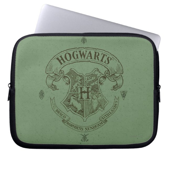 Harry Potter | Hogwarts Banner Crest Laptop Sleeve (Front)