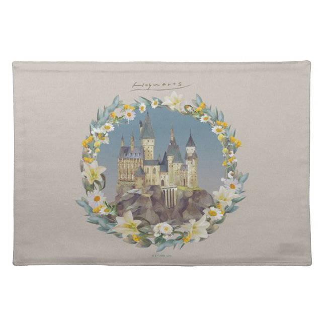 HARRY POTTER™ | HOGWARTS™ CASTLE CLOTH PLACEMAT (Front)
