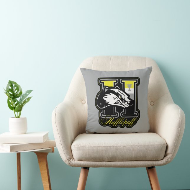HARRY POTTER™ | HUFFLEPUFF™ Athletic Badge Throw Pillow (Chair)