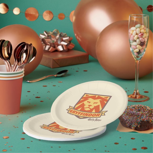 HARRY POTTER™ | Summer Magic GRYFFINDOR™ Crest Paper Plates (Multi)