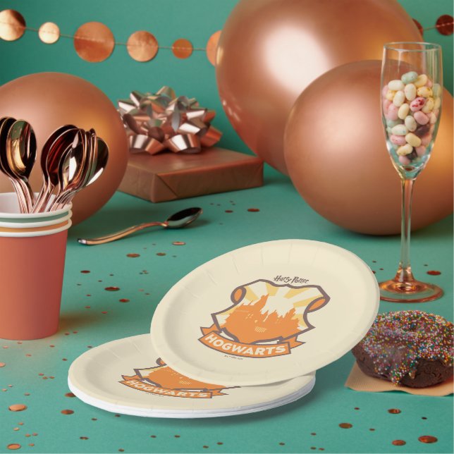 HARRY POTTER™ | Summer Magic HOGWARTS™ Crest Paper Plates (Multi)