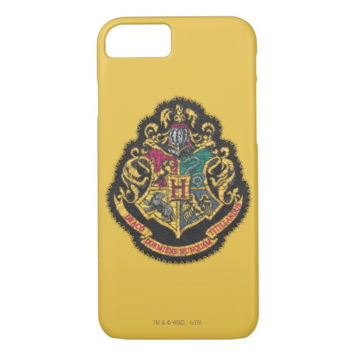 Harry Potter  Vintage Hogwarts Crest iPhone 87 Case