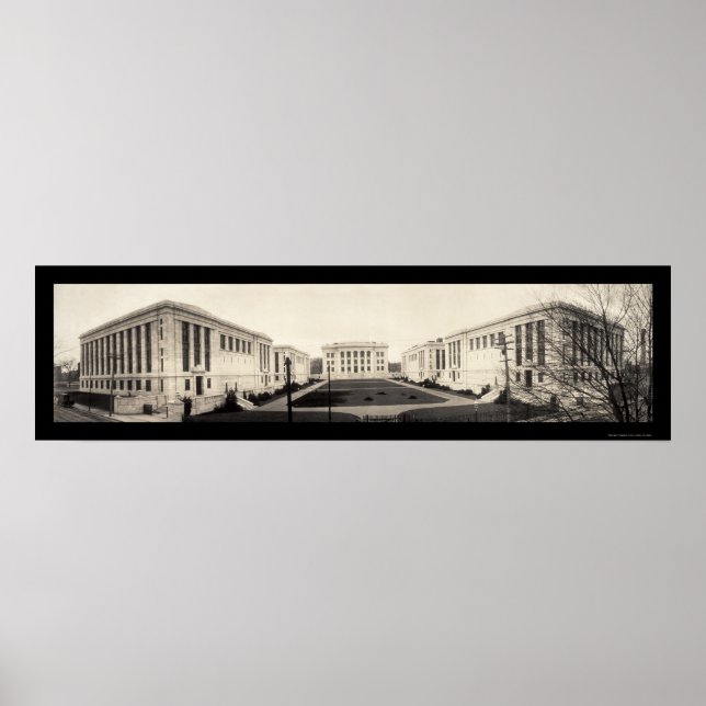 Harvard Medical School Photo 1907 Poster (Front)