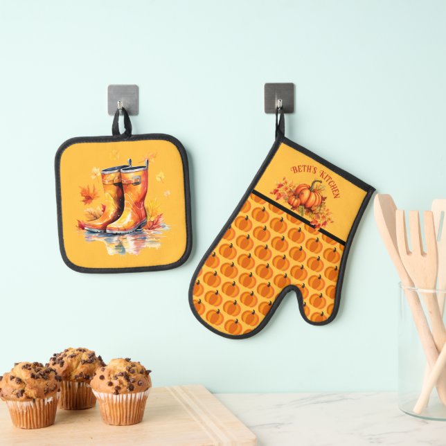 Harvest Pumpkin Patch - Fall Rain Boots Oven Mitt & Pot Holder Set (Insitu(Hanging))