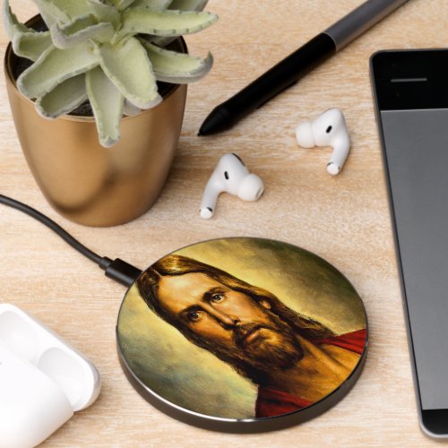 Has Jesus with his eye looking straight at you Wireless Charger