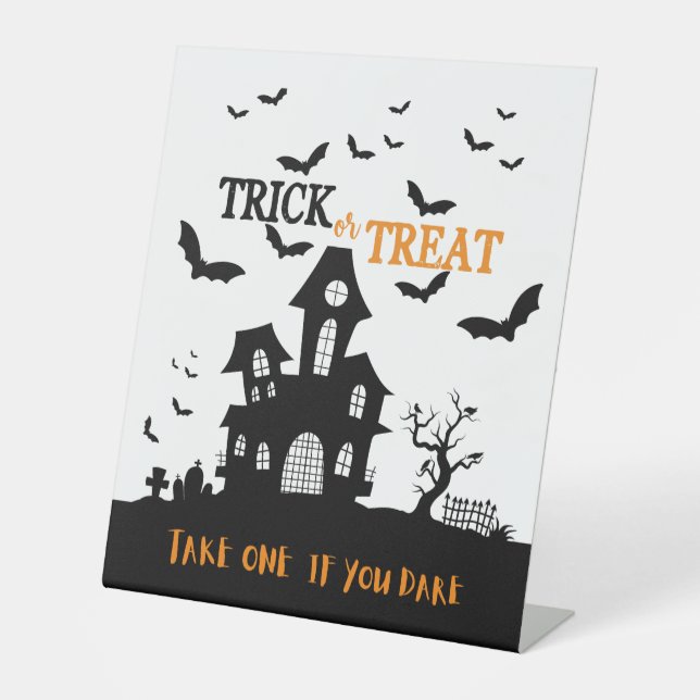 Haunted house Halloween candy door sign loot bag (Front)