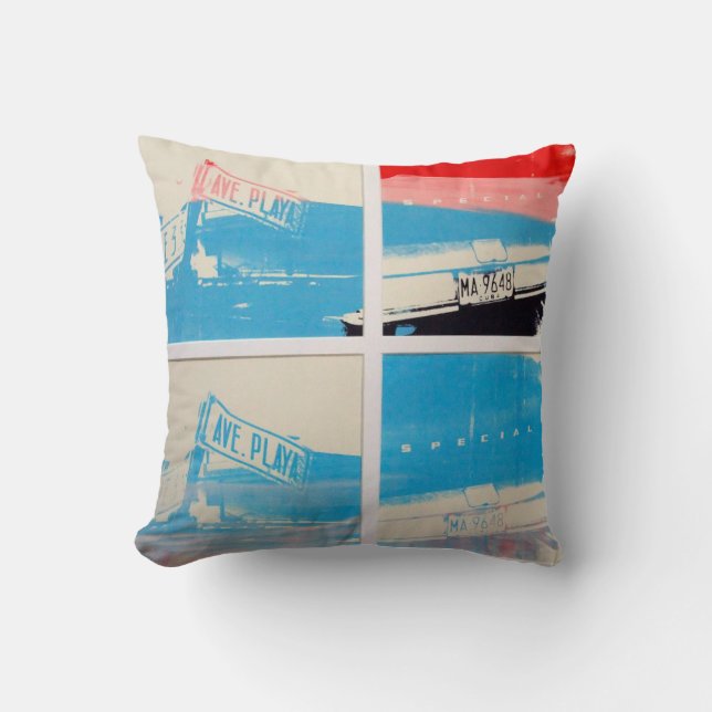 Havana 5 throw pillow (Front)